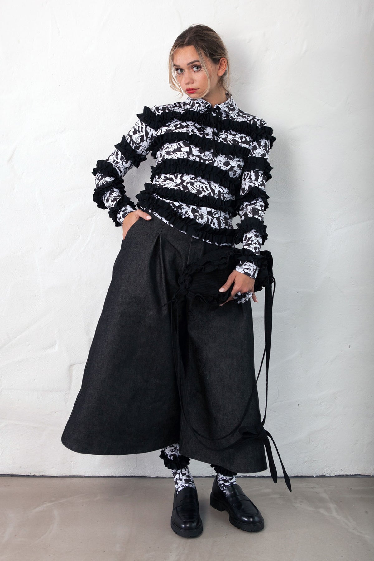 HORIZONTAL RUGBY Printed Ruffle Top