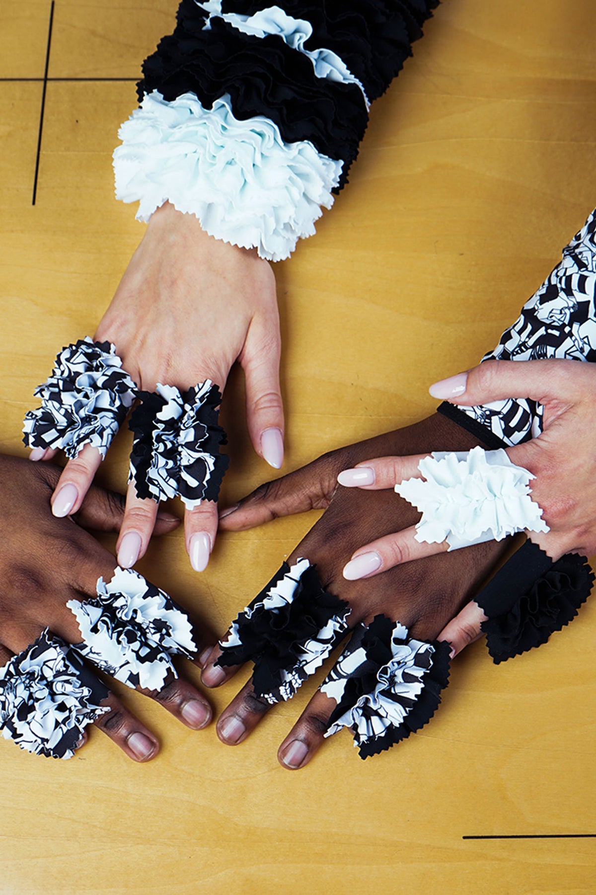 HORIZONTAL RUGBY Ruffle Rings