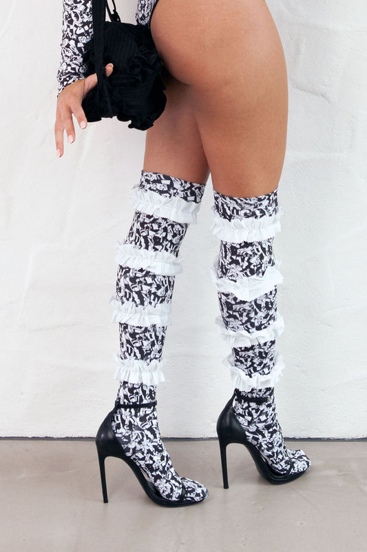 HORIZONTAL RUGBY Ruffle Stockings White